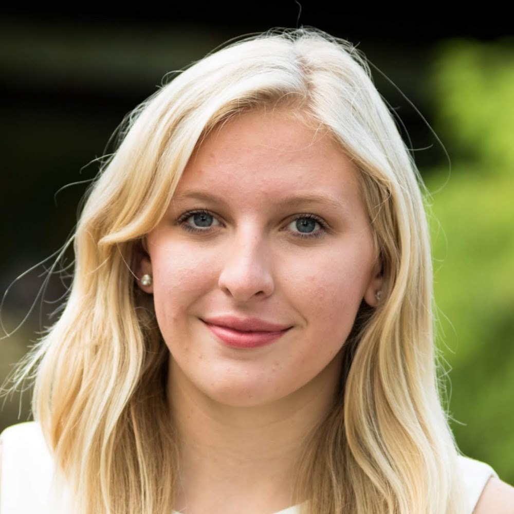 Meet your Posher, Holly